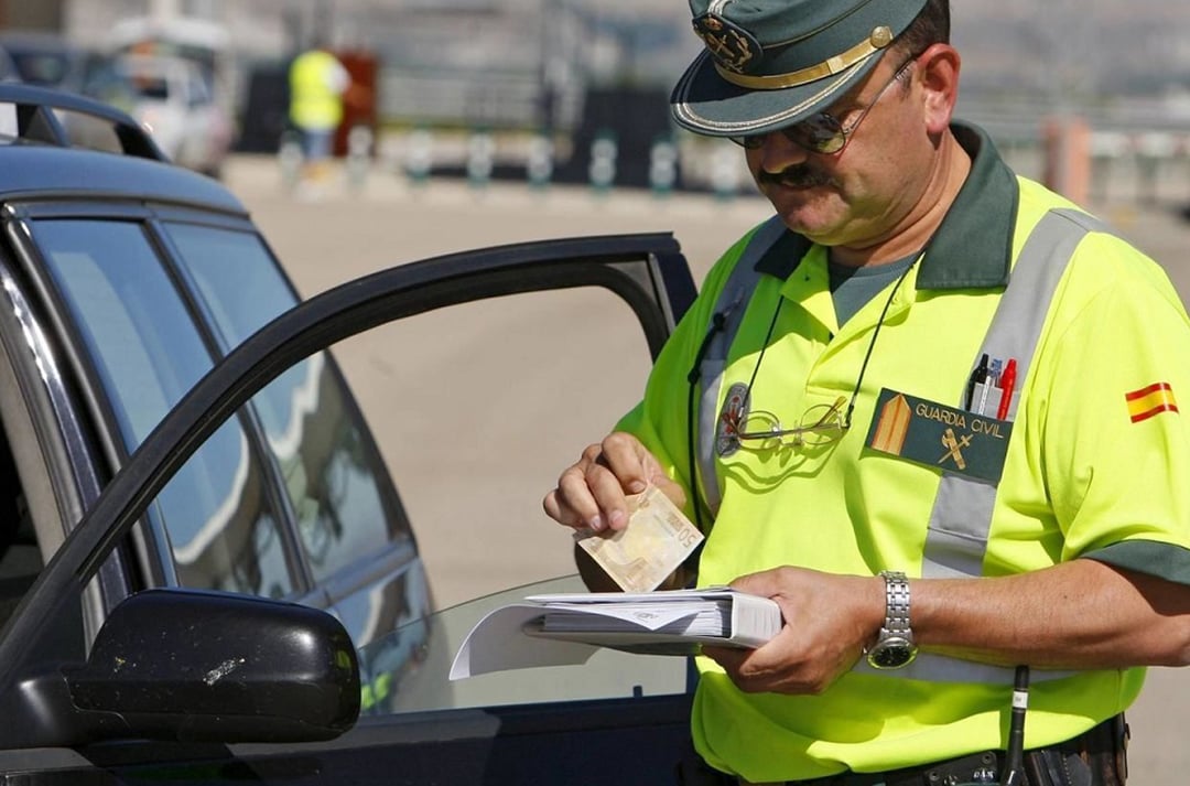 Multa por conducir sin carnet