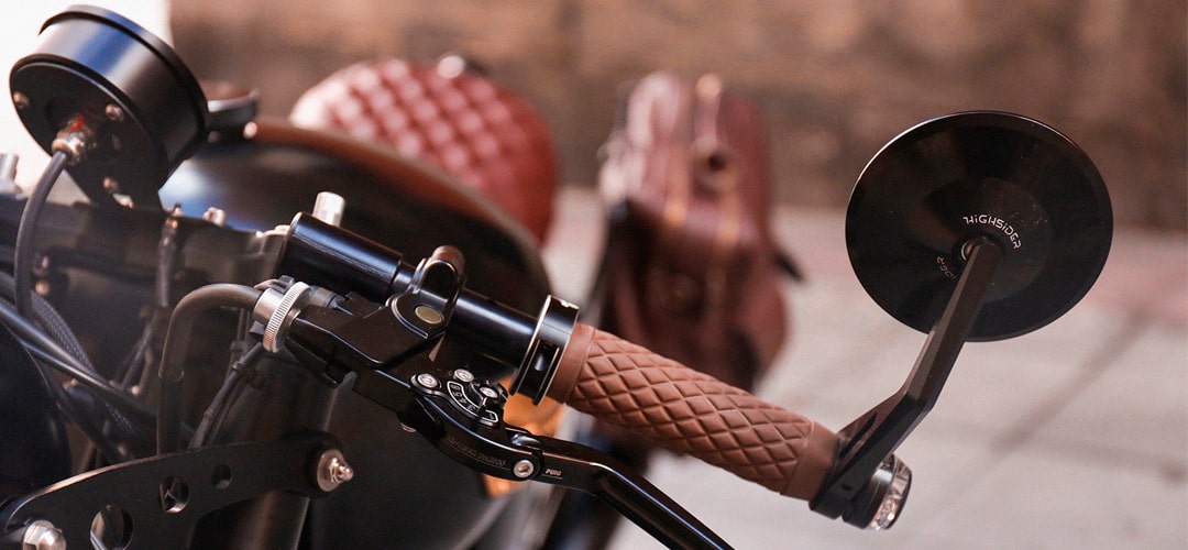 semimanillar cafe racer-min