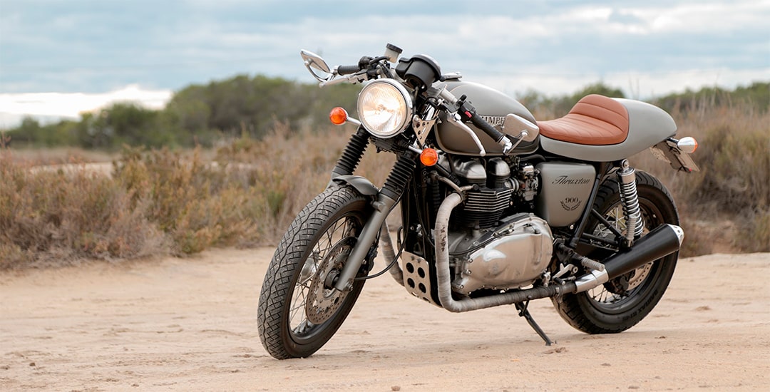 semimanillar cafe racer
